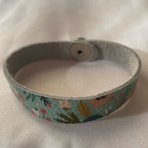 Leather Floral Patterned Bracelet with Metal Snap